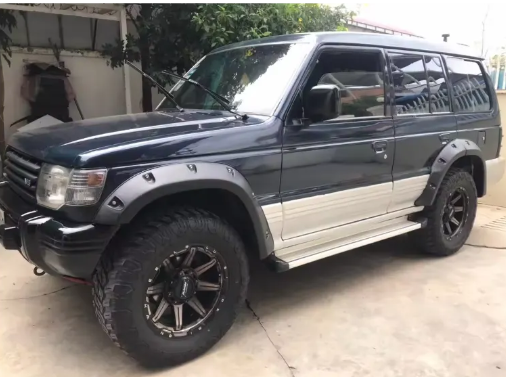 KIT ELARGISSEURS D AILES MITSUBISHI PAJERO V20 V31 (5 PORTES)