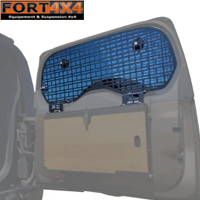 PANNEAU MOLLE POUR PORTE ARRIERE DE LAND ROVER DEFENDER (2020+) - POSE SUR TABLE